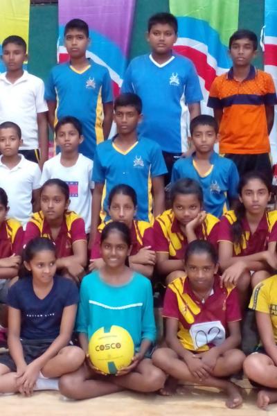 Throw Ball Under 13 Girls And Boys